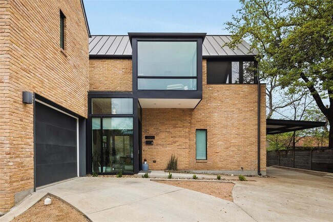 2012 Arpdale St in Austin, TX - Building Photo - Building Photo