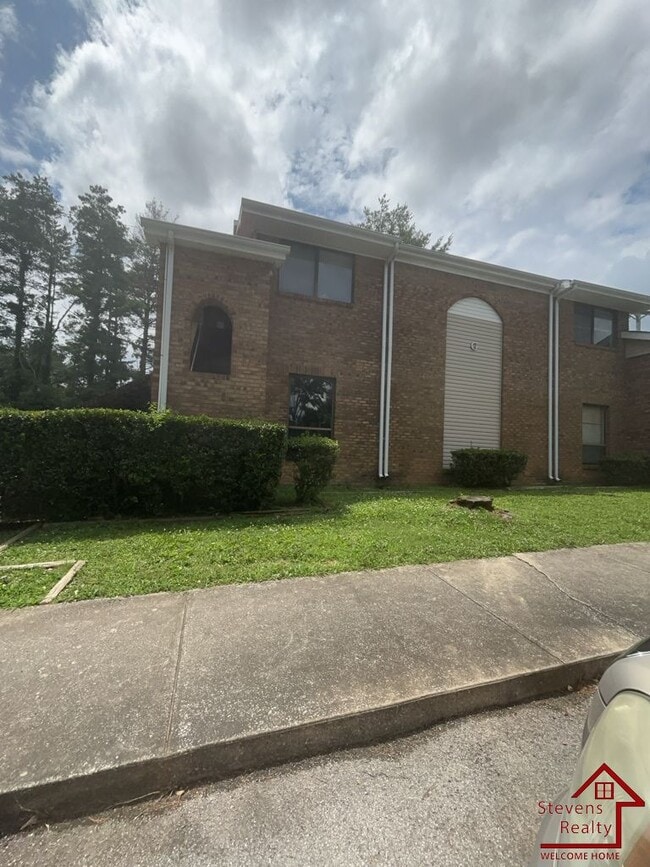 property at 409 Oriole Dr