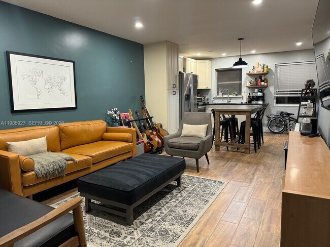 2840 Taylor St in Hollywood, FL - Building Photo - Building Photo