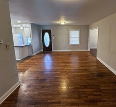 3829 Guernsey Ave in Memphis, TN - Building Photo - Building Photo