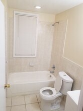 496 21st St, Unit 2 in Irvington, NJ - Building Photo - Building Photo