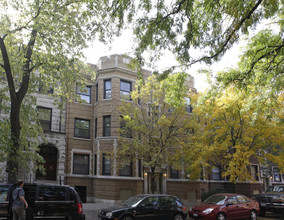 703 W Cornelia Ave in Chicago, IL - Building Photo - Building Photo