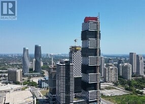 4015 The Exchange in Mississauga, ON - Building Photo