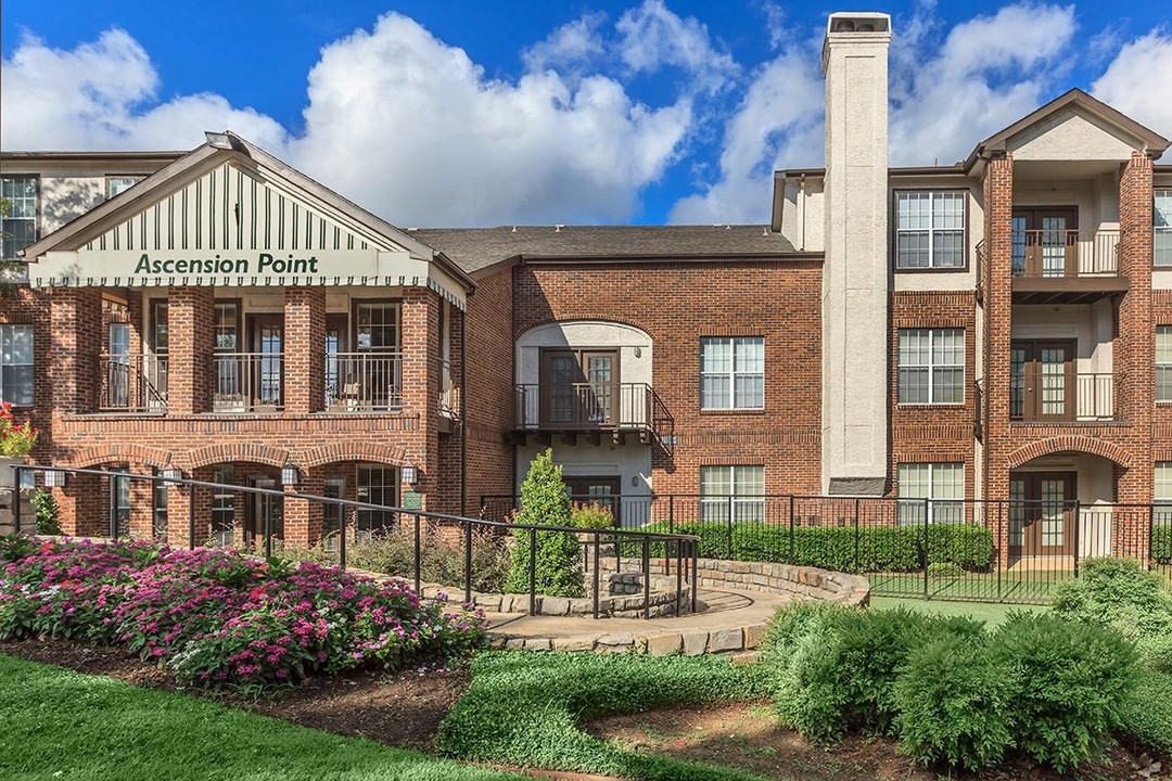 Ascension Point Condominiums in Arlington, TX - Foto de edificio