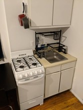 239 W 63rd St-Unit -4G in New York, NY - Building Photo - Building Photo