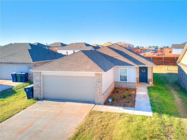 11708 NW 99th Ter in Yukon, OK - Building Photo - Building Photo