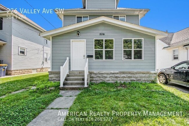 226 Valley Ave SW in Grand Rapids, MI - Building Photo - Building Photo