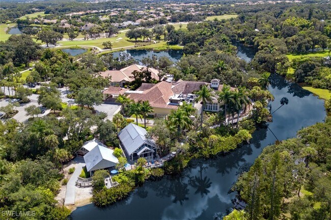 13866 Woodhaven Cir in Ft. Myers, FL - Building Photo - Building Photo