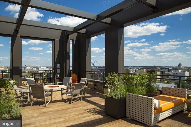 415 L St NW-Unit -352 in Washington, DC - Building Photo - Building Photo