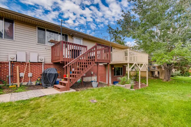 712 W Cleveland Cir