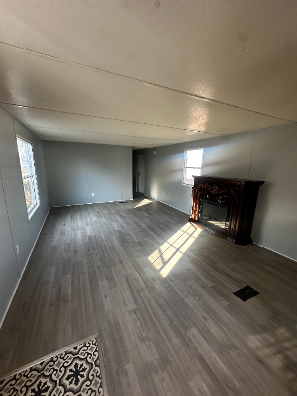 842 W Popcorn Rd in Bloomington, IN - Foto de edificio - Building Photo