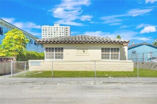 1021 SW 3rd St in Miami, FL - Building Photo