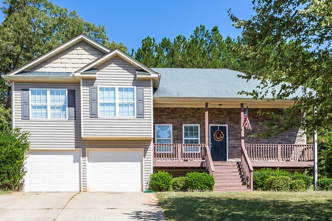 property at 10 Stone Ridge Dr