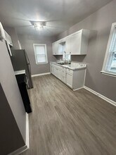 911 12th Ave NE in Rochester, MN - Building Photo - Building Photo