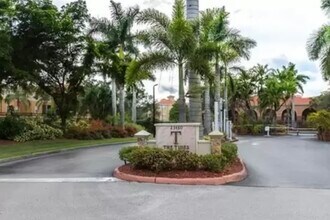 23580 Walden Center Dr, Unit 107 in Estero, FL - Building Photo - Building Photo