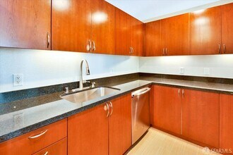 88 King St, Unit 619 in San Francisco, CA - Building Photo - Building Photo