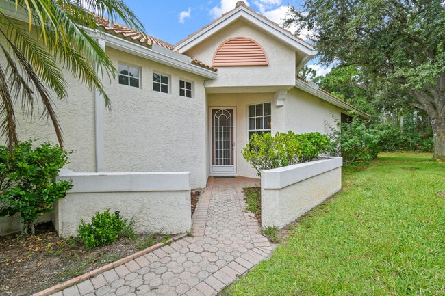 715 SW St Vincent Cove in Port St. Lucie, FL - Building Photo - Building Photo