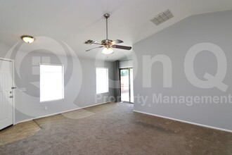 509 E Daniella Dr in San Tan Valley, AZ - Building Photo - Building Photo