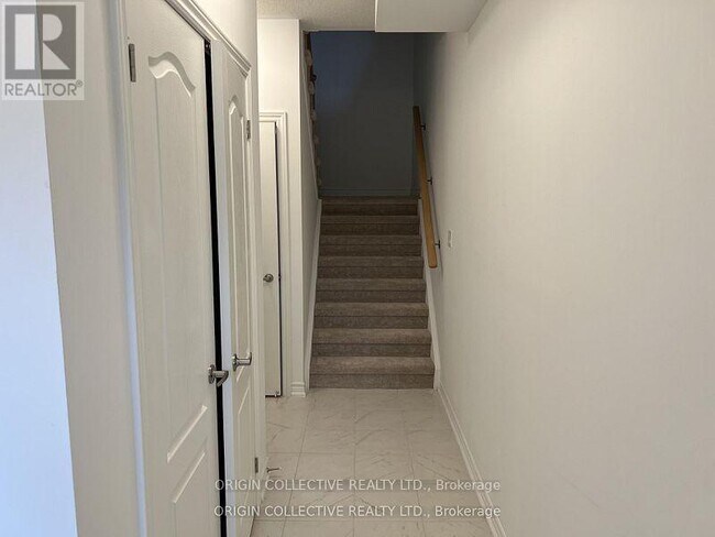 34 Milson Cres in Essa, ON - Building Photo - Building Photo