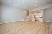 5823 Francis Oak Ln, Unit 4001 in Houston, TX - Building Photo - Building Photo