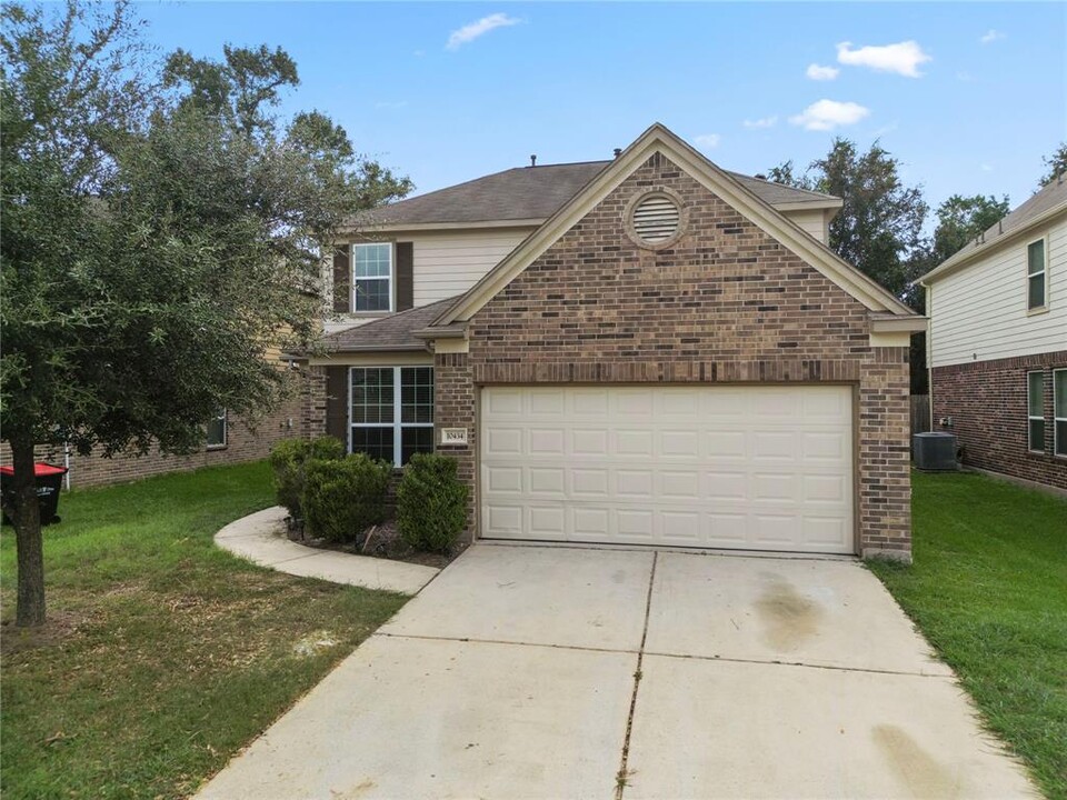 10434 Fire Sage Dr in Humble, TX - Foto de edificio