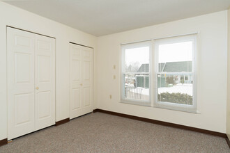 Crockett Fields Senior Apartments (62+) in Manchester, CT - Building Photo - Interior Photo