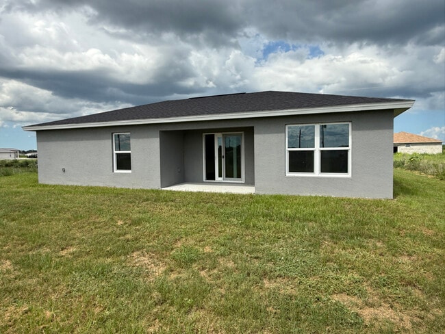 7038 Lotus Cir in La Belle, FL - Building Photo - Building Photo