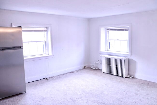 61 Pinckney St, Unit 12L in Boston, MA - Building Photo - Building Photo