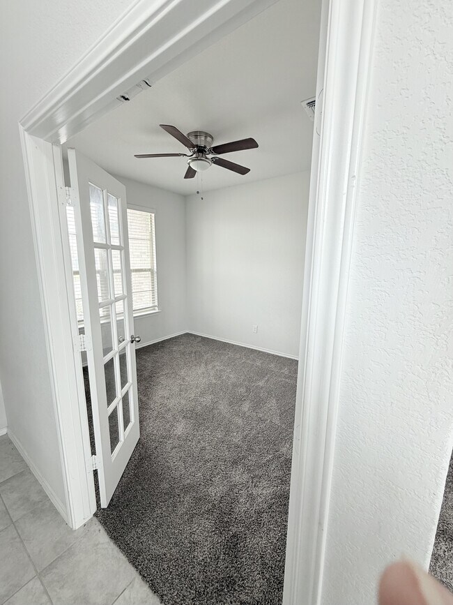 property at 3711 Brunswick Dr
