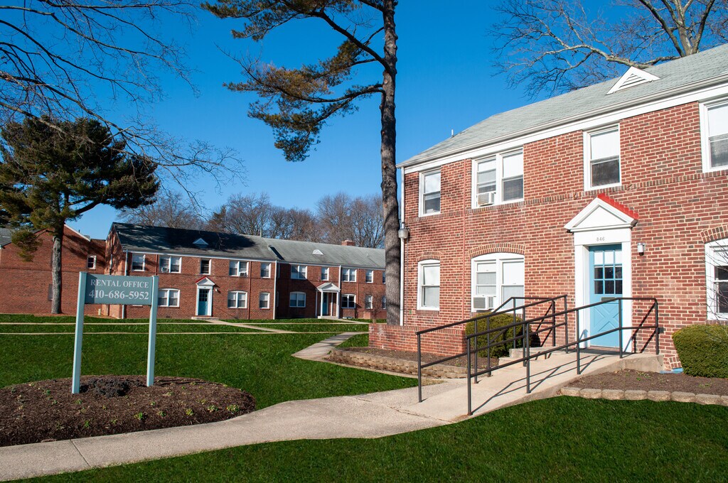 Essex Village / Marlyn Gardens Apartments in Essex, MD