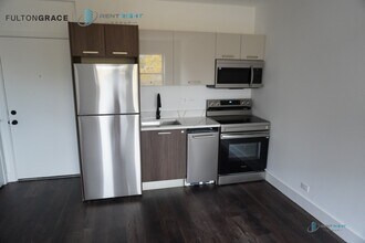 1553 W Hollywood Ave in Chicago, IL - Building Photo - Building Photo