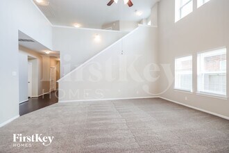 10002 Chase Ct in Baytown, TX - Building Photo - Building Photo