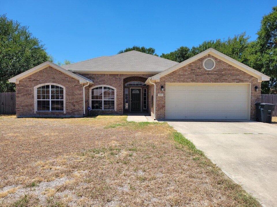 5607 White Rock Dr in Killeen, TX - Building Photo