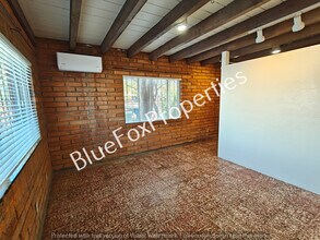 1942 E Prince Rd in Tucson, AZ - Building Photo - Building Photo