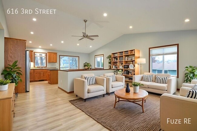 616 N 3rd St in Cannon Falls, MN - Building Photo - Building Photo