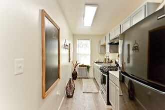 94 Galveston Pl SW in Washington, DC - Building Photo - Building Photo