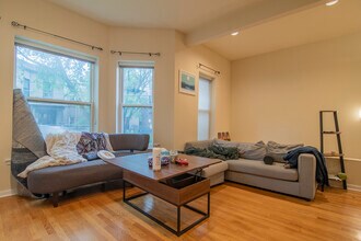 1017 W Dakin St in Chicago, IL - Building Photo - Building Photo