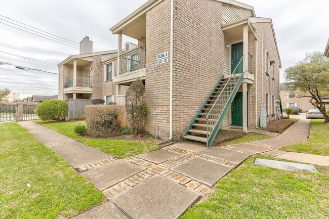 property at 14600 Fonmeadow Dr