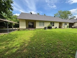 510 Shadow Dr in Russellville, AR - Building Photo - Building Photo