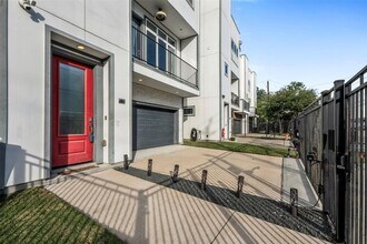 6106 Clarkson Ln in Houston, TX - Building Photo - Building Photo