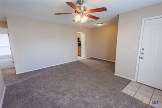 229 Craddock Ave in San Marcos, TX - Building Photo - Building Photo