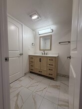 315 Chester St in Glendale, CA - Foto de edificio - Building Photo