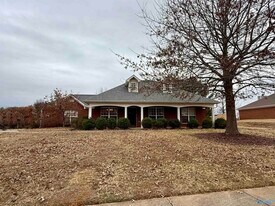 122 Wyeth Dr in Harvest, AL - Building Photo