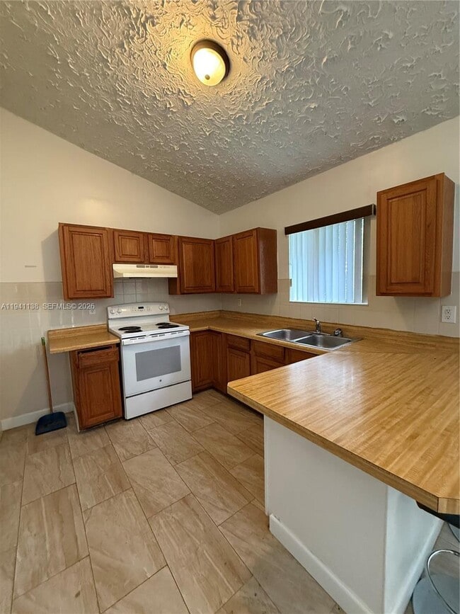 13628 SW 287th Ln in Homestead, FL - Building Photo - Building Photo