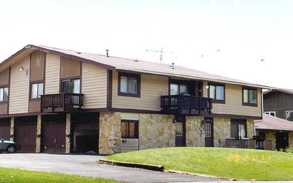 Aspen Trace Townhomes in Lockport, IL - Building Photo