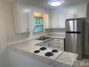 10700 Blue Heron Dr in Charlotte, NC - Building Photo - Building Photo