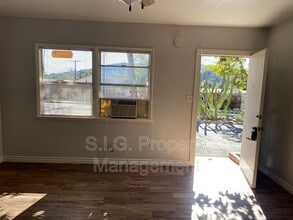 6809 Valmont St in Los Angeles, CA - Building Photo - Building Photo