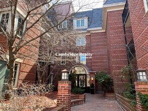 161 Beacon St, Unit 36T in Somerville, MA - Building Photo - Building Photo