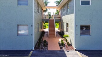 1400 Pompei Ln in Naples, FL - Building Photo - Building Photo