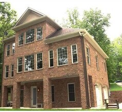 5029 Ardenwoods Dr, Unit Coleman in Charlotte, NC - Building Photo - Building Photo